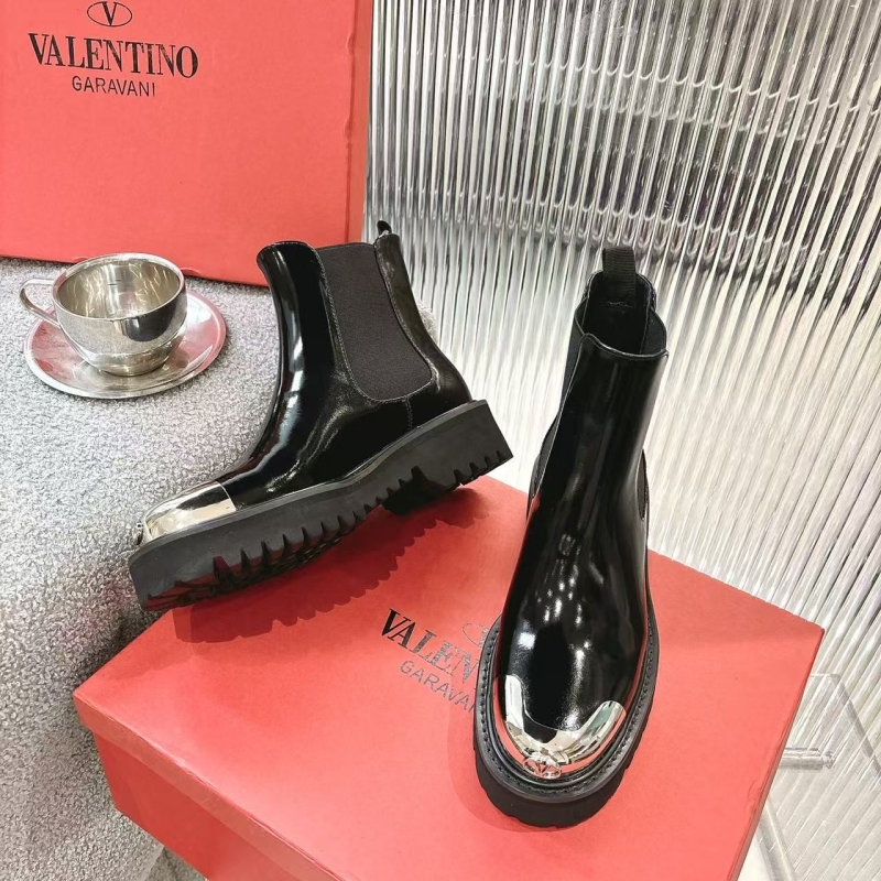 Va1e*ntin0 boots